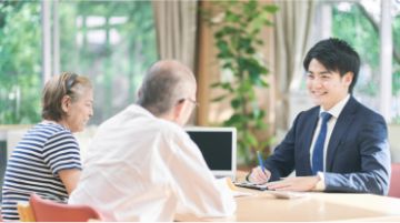 写真:介護事業者の方イメージ
